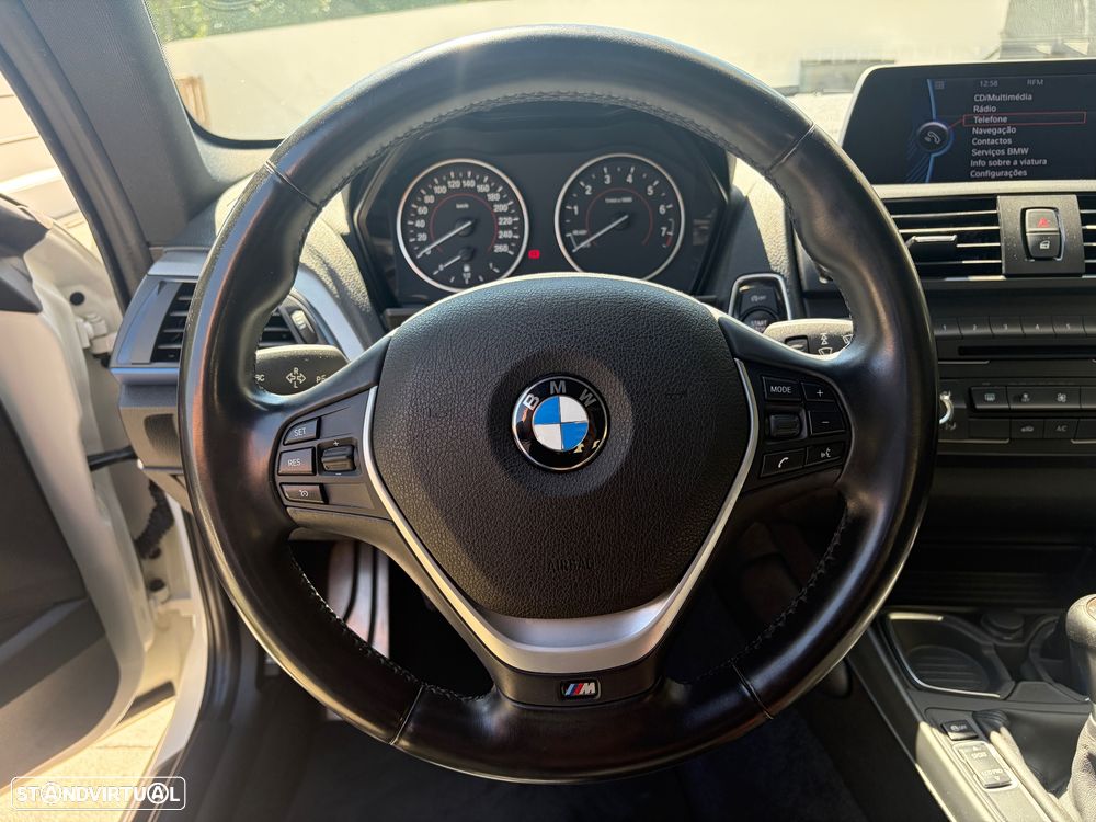 BMW 116 i Pack M - 21
