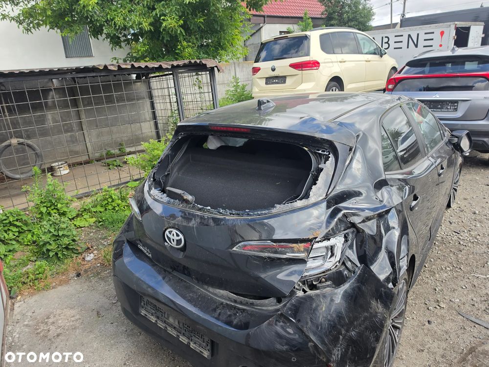 Toyota Corolla 1.2 Turbo Comfort - 10