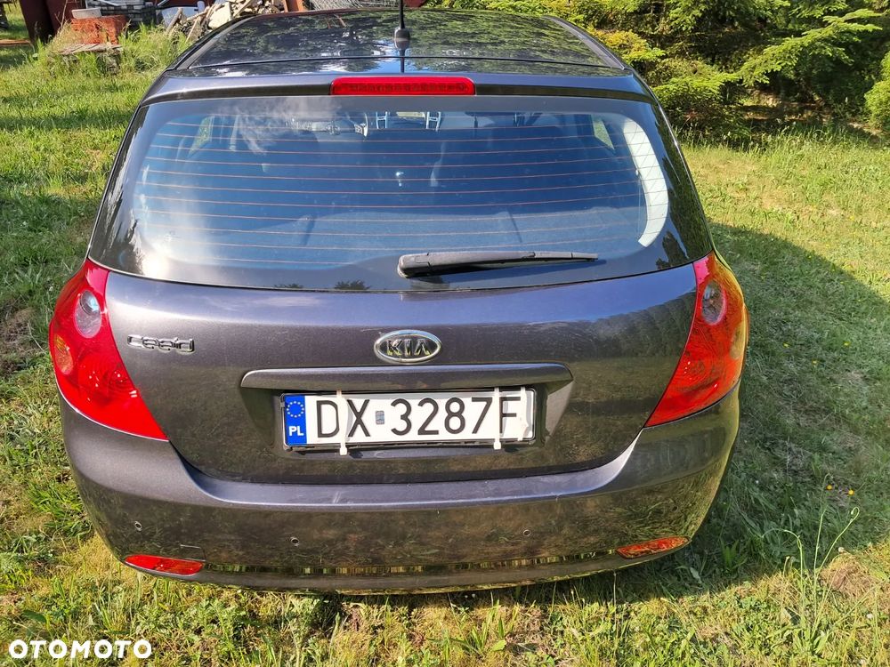 Kia Ceed 1.4 Comfort + - 6