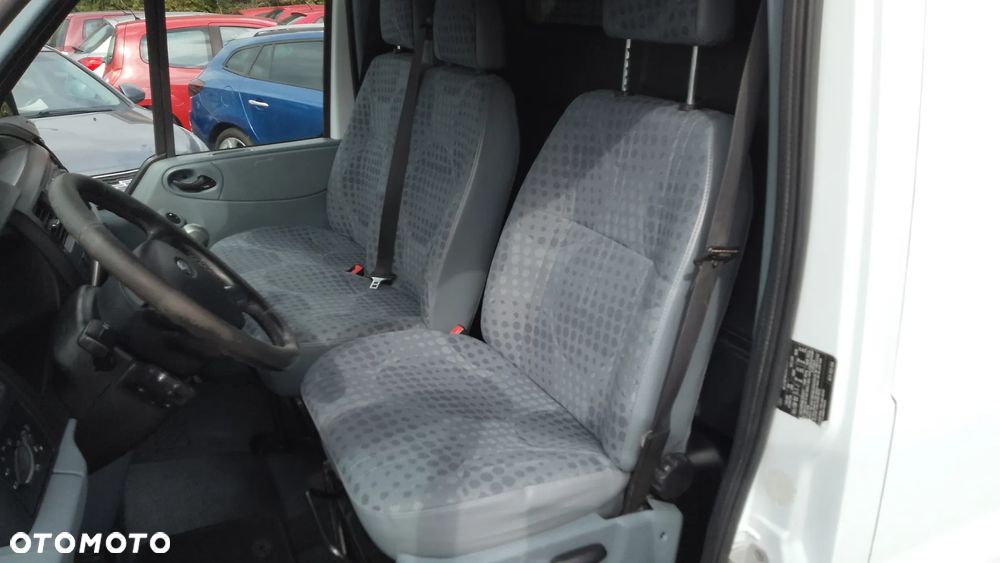 Ford Transit - 19