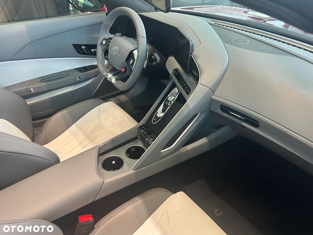 MG Cyberster 77kWh AWD Czarny Dach - 11