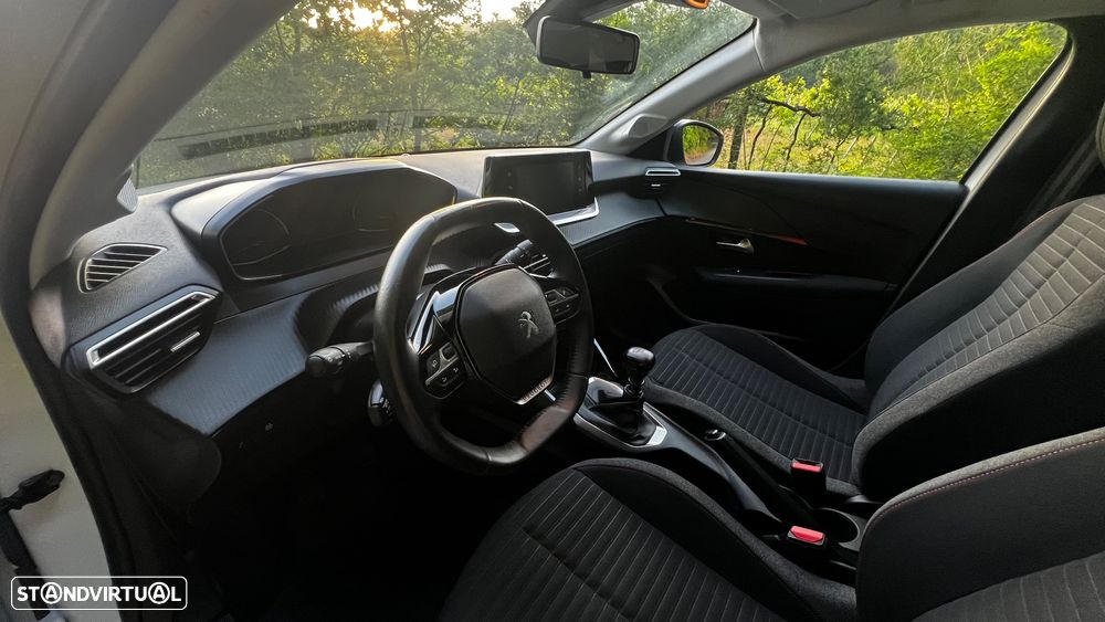 Peugeot 208 PureTech 100 Active Pack - 12