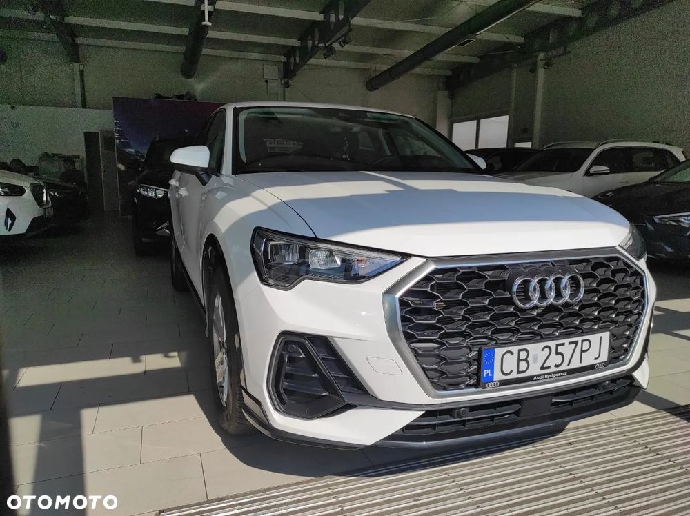 Audi Q3 Sportback - 4