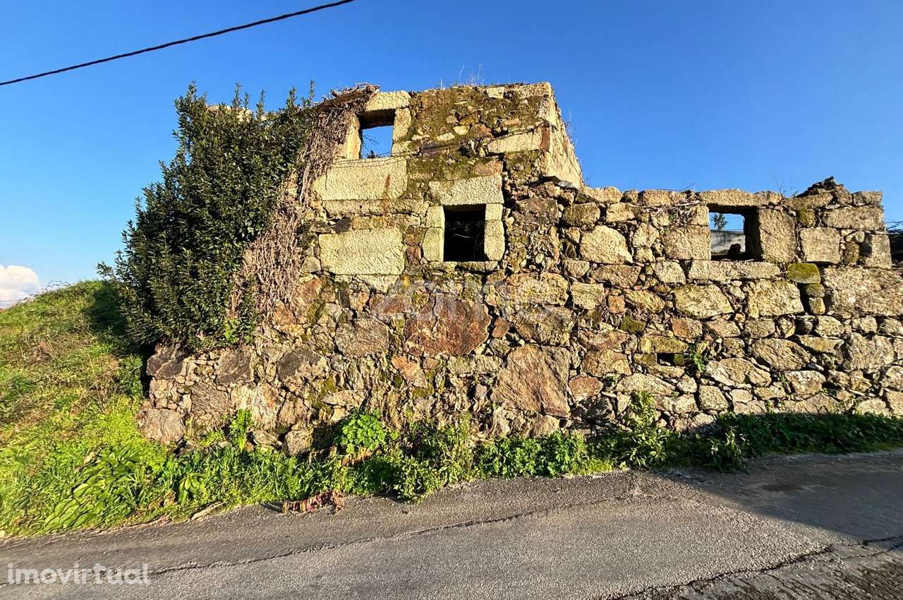 Ruína T2 para restauro - Grande imagem: 3/16