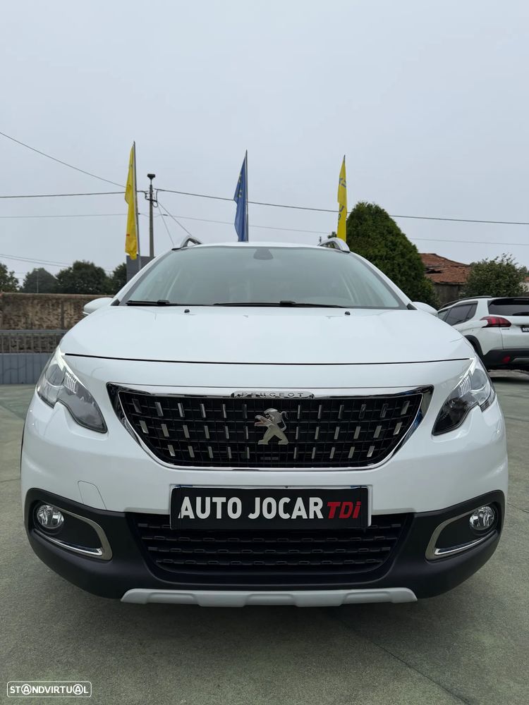 Peugeot 2008 PureTech 130 Stop&Start EAT6 Allure — fotografia 2