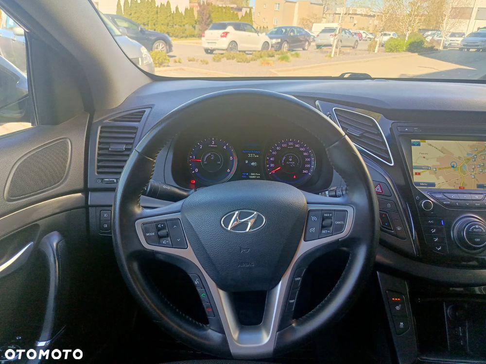 Hyundai i40 i40cw 1.7 CRDi Fifa World Cup Edition - 17