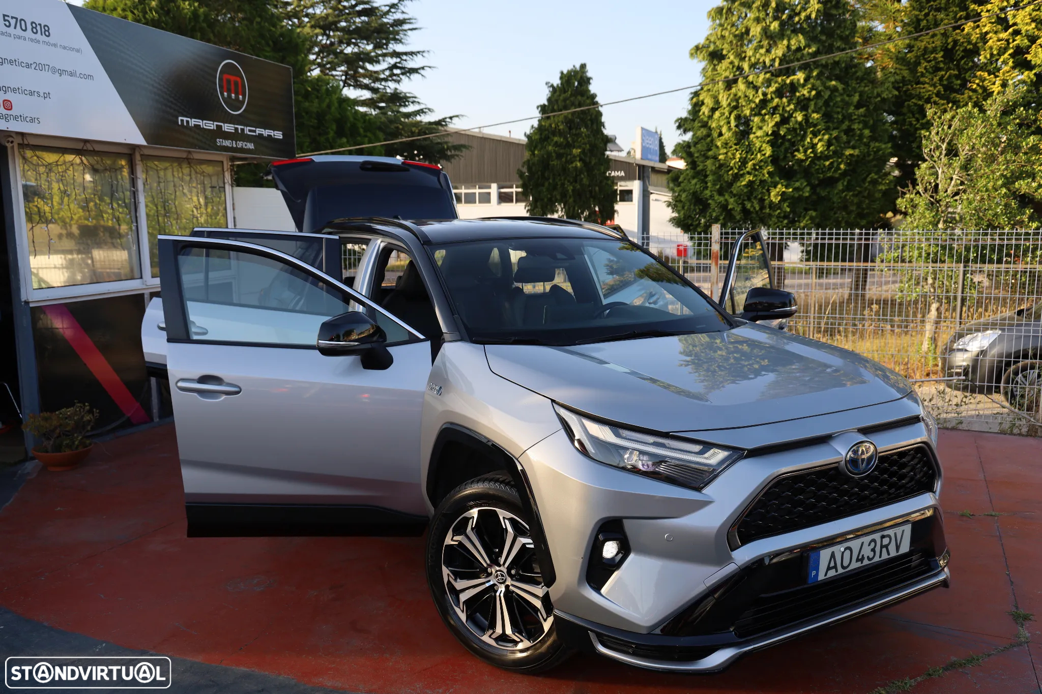 Toyota RAV4 2.5 HDF Exclusive +P.Luxury AWD-i - 28