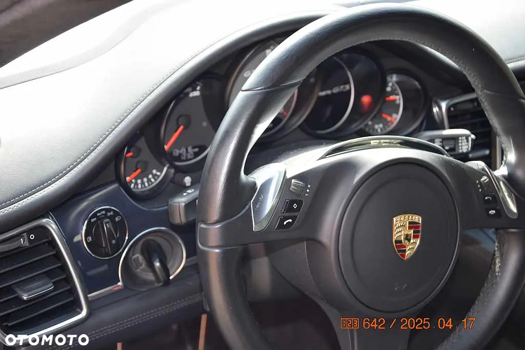 Porsche Panamera GTS - 16