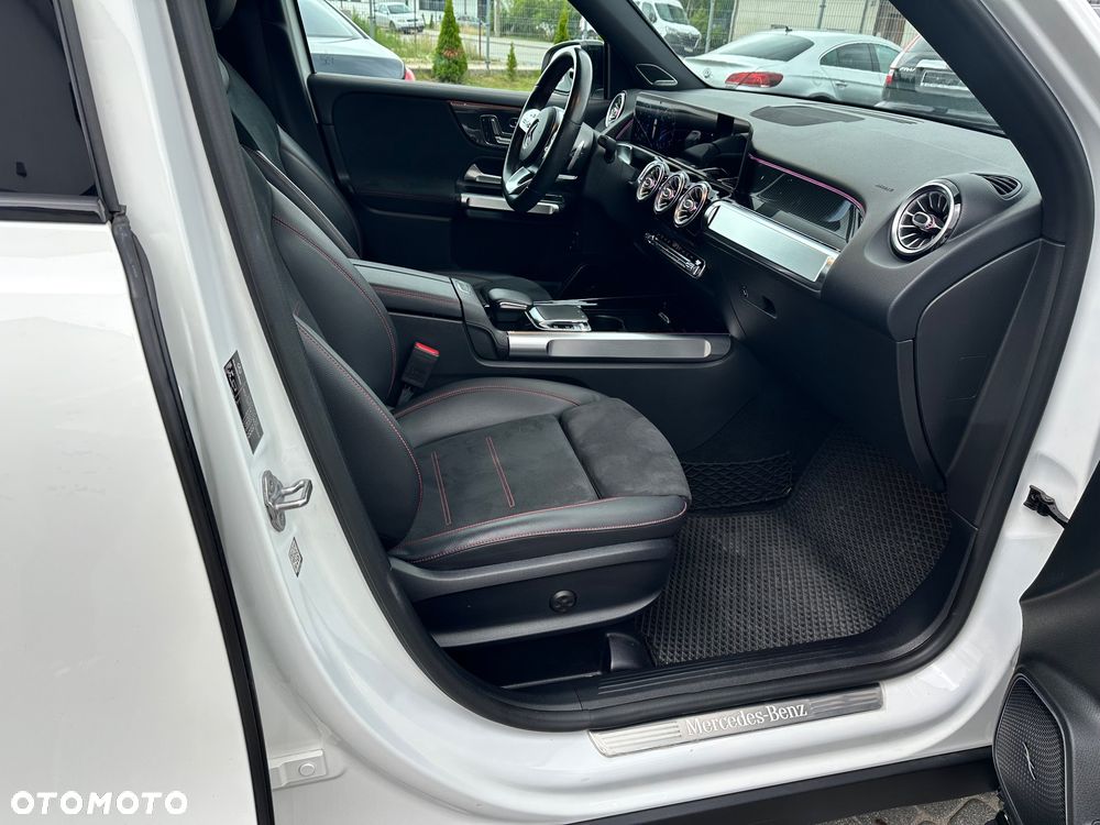 Mercedes-Benz GLB 250 4-Matic AMG Line 8G-DCT - 16