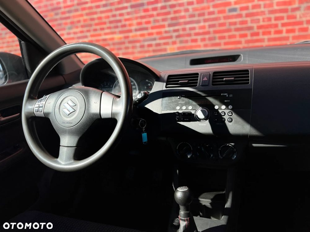 Suzuki Swift - 7