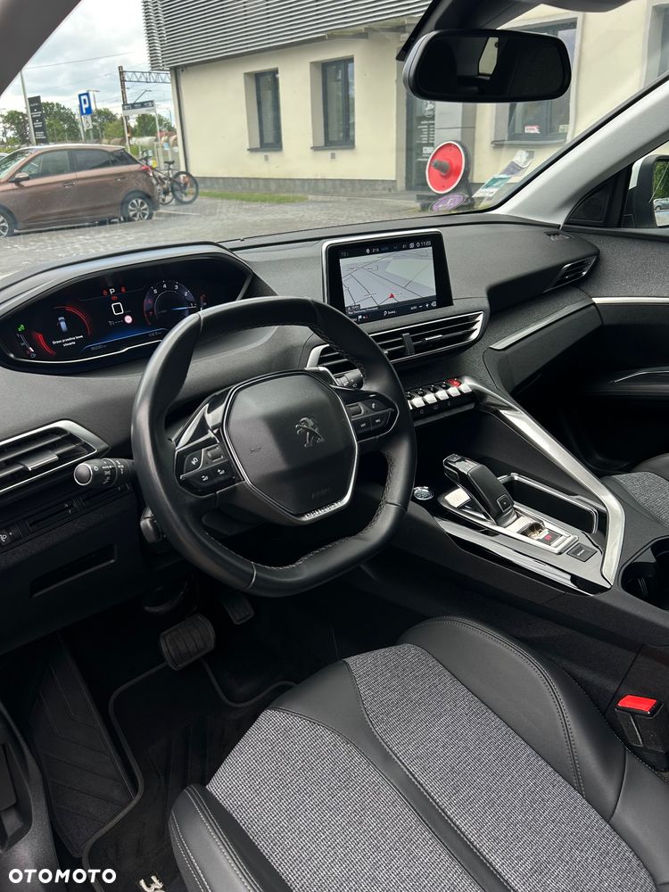 Peugeot 3008 PureTech 130 Stop & Start GPF EAT8 Allure - 18