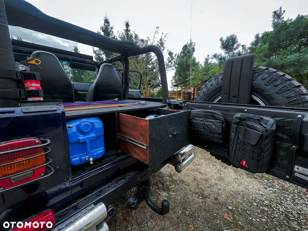 Jeep Wrangler 2.5 Sport - 18