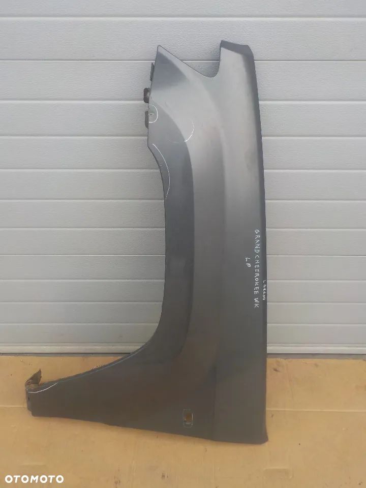 JEEP GRAND CHEROKEE WK BŁOTNIK LEWY PRZÓD - 1