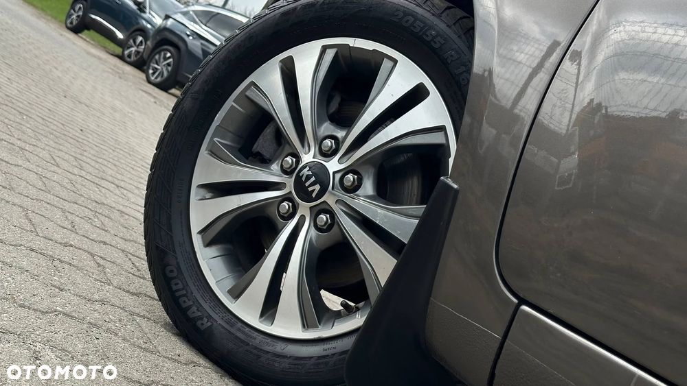 Kia Venga 1.4 CVVT Attract - 17