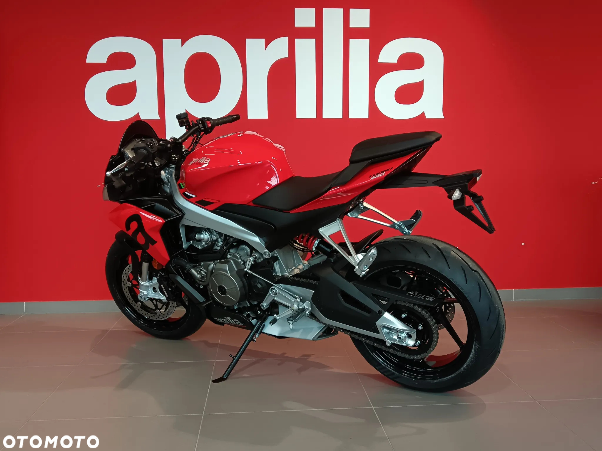 Aprilia Tuono - 6