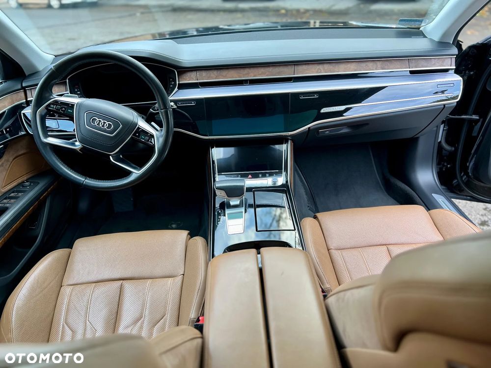 Audi A8 - 3