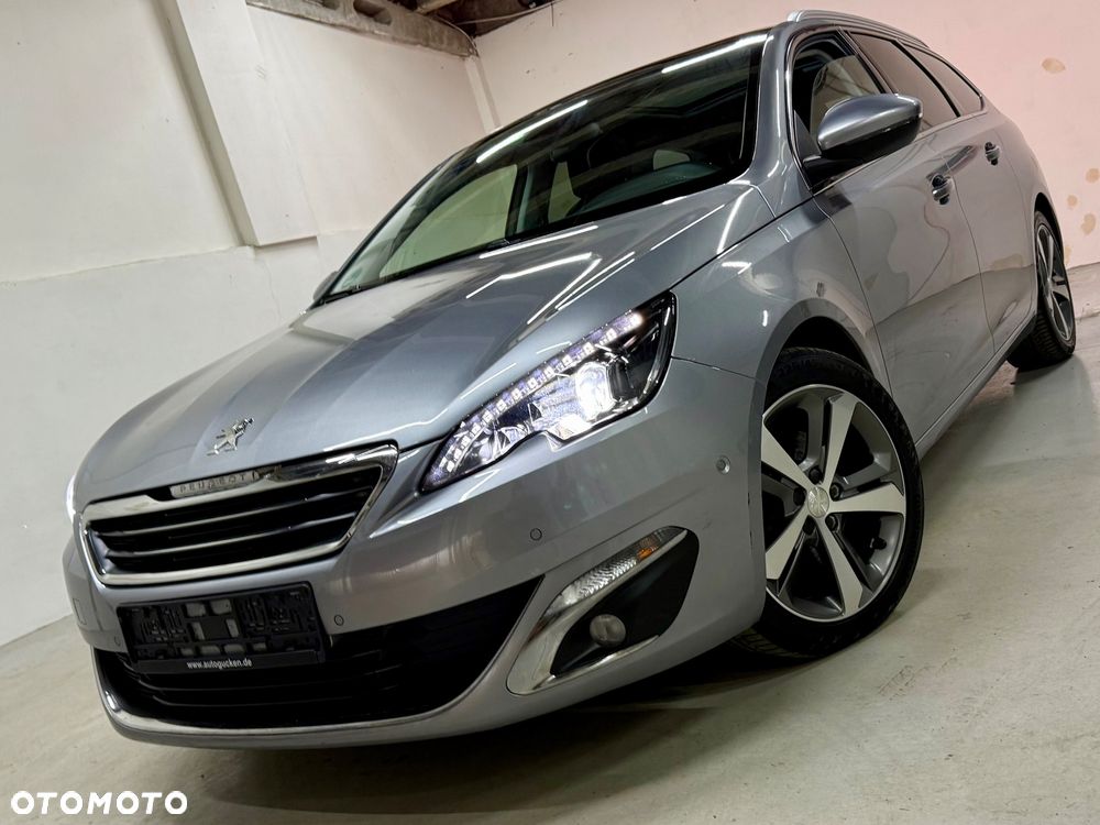 Peugeot 308 - 1