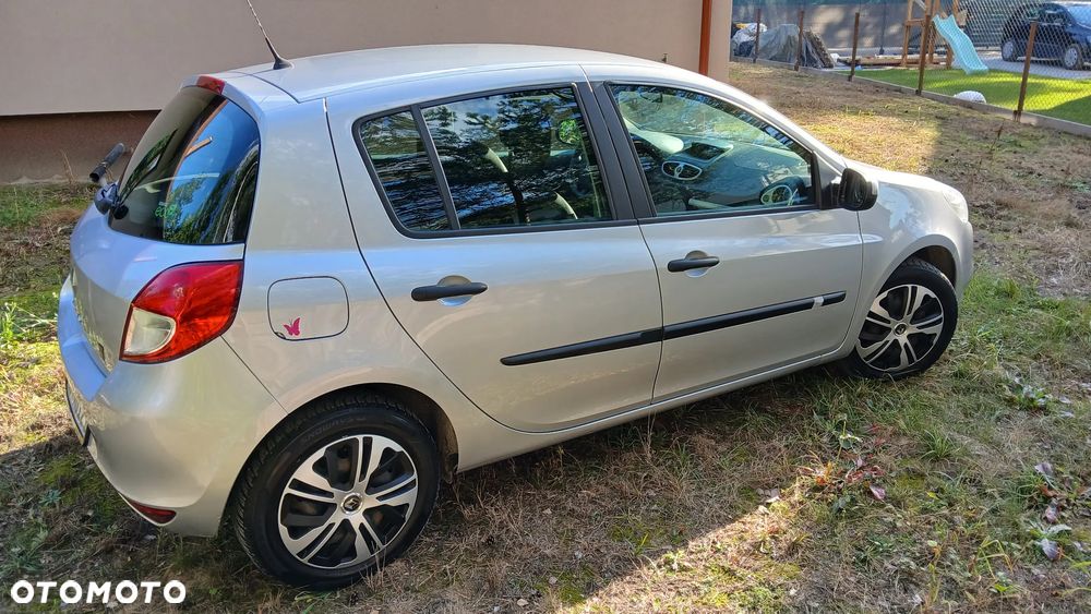 Renault Clio 1.2 16V 75 Dynamique - 6