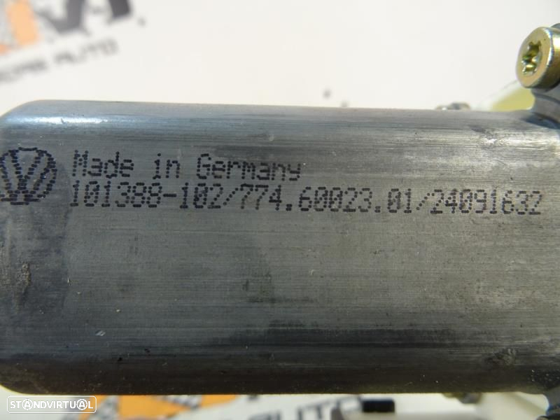 Motor Do Elevador De Vidro Traseiro Direito Volkswagen Golf Iv (1J1) - 5