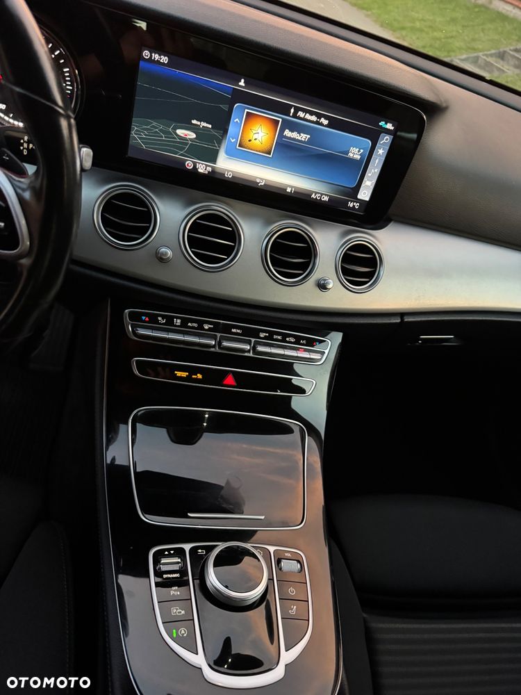 Mercedes-Benz Klasa E 220 d 4Matic 9G-TRONIC Sportstyle Edition - 28