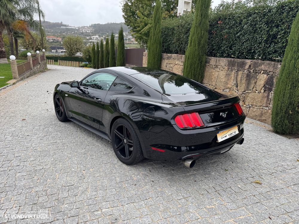 Ford Mustang 2.3 Eco Boost Aut. - 5