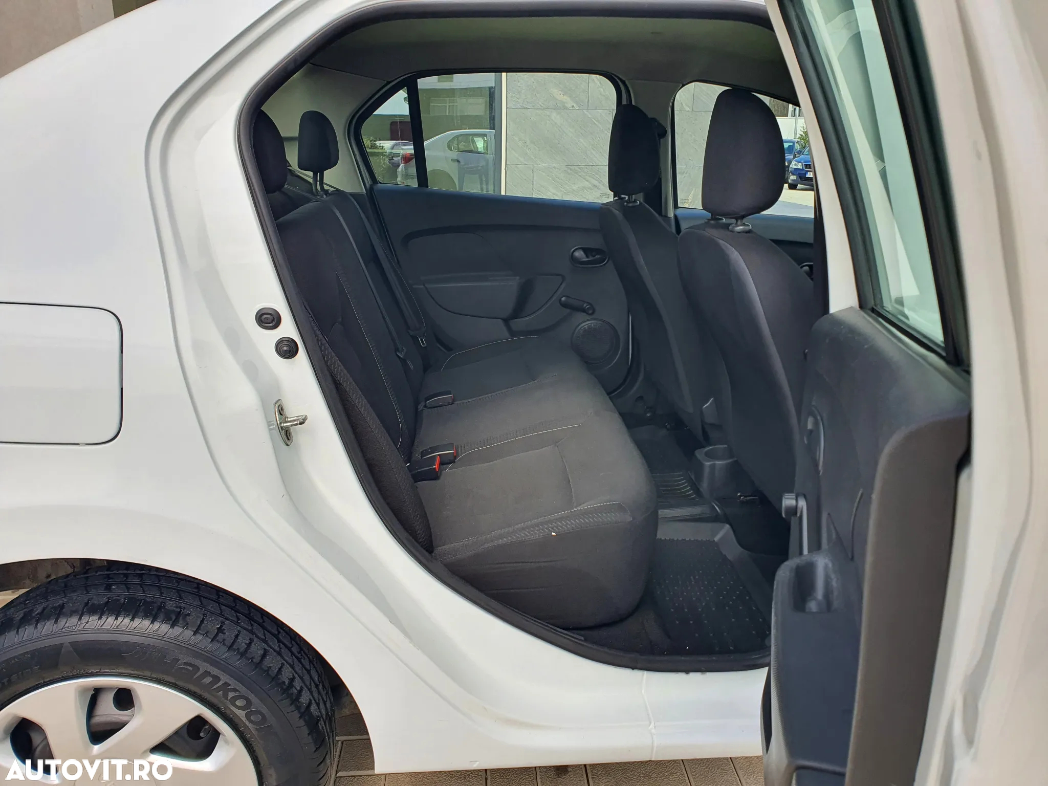 Dacia Logan 1.0 SCe SL PLUS - 13