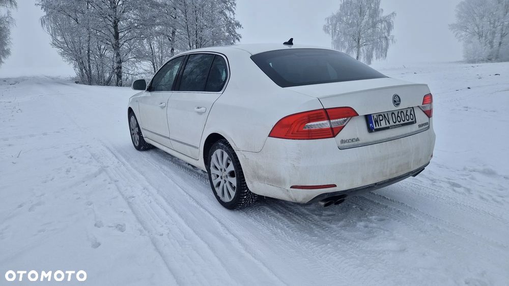 Skoda Superb 2.0 TSI L&K DSG - 5