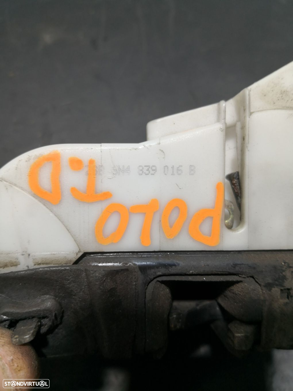 Fecho Da Porta Trás Dto Volkswagen Polo (6N2) - 2