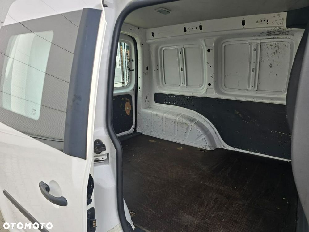 Volkswagen Caddy - 27