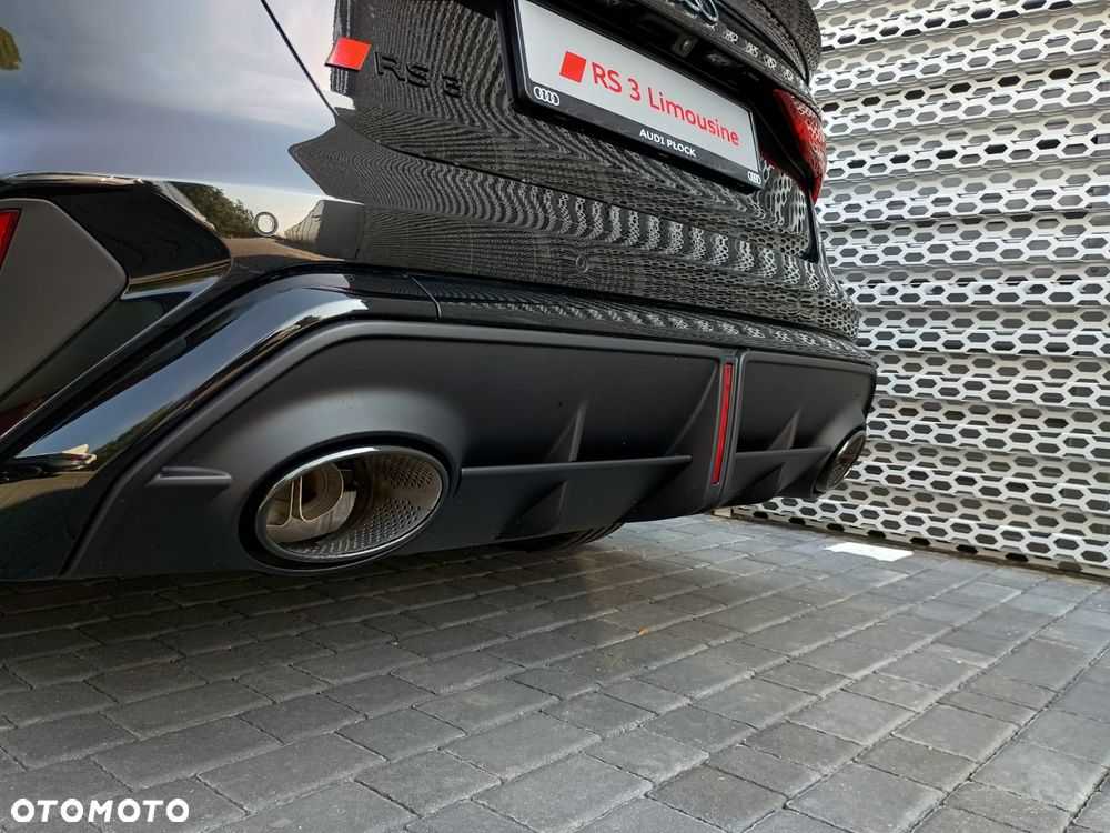 Audi RS3 Limousine - 23