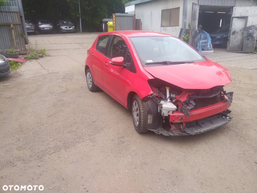Toyota Yaris - 1