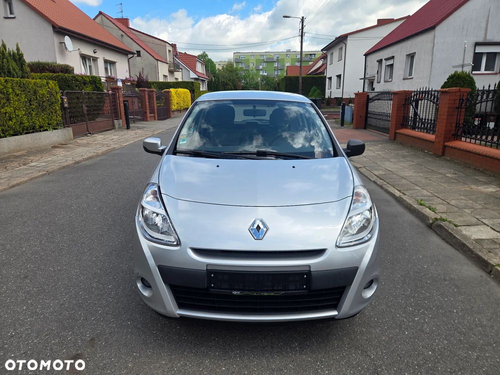 Renault Clio - 2