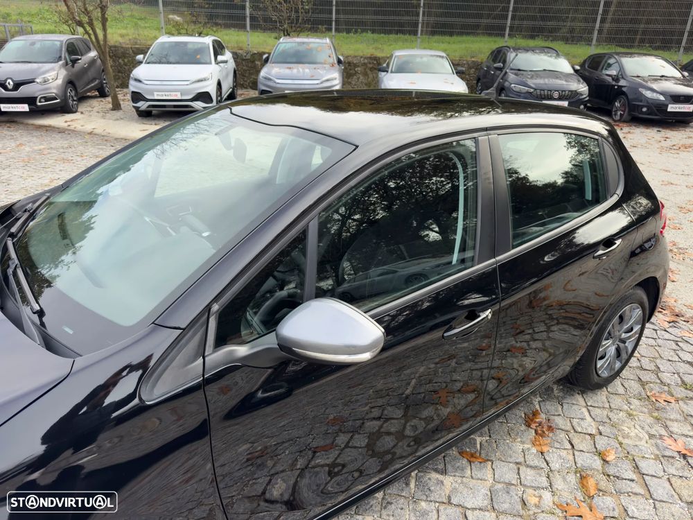 Peugeot 208 HDi 68 Access - 29