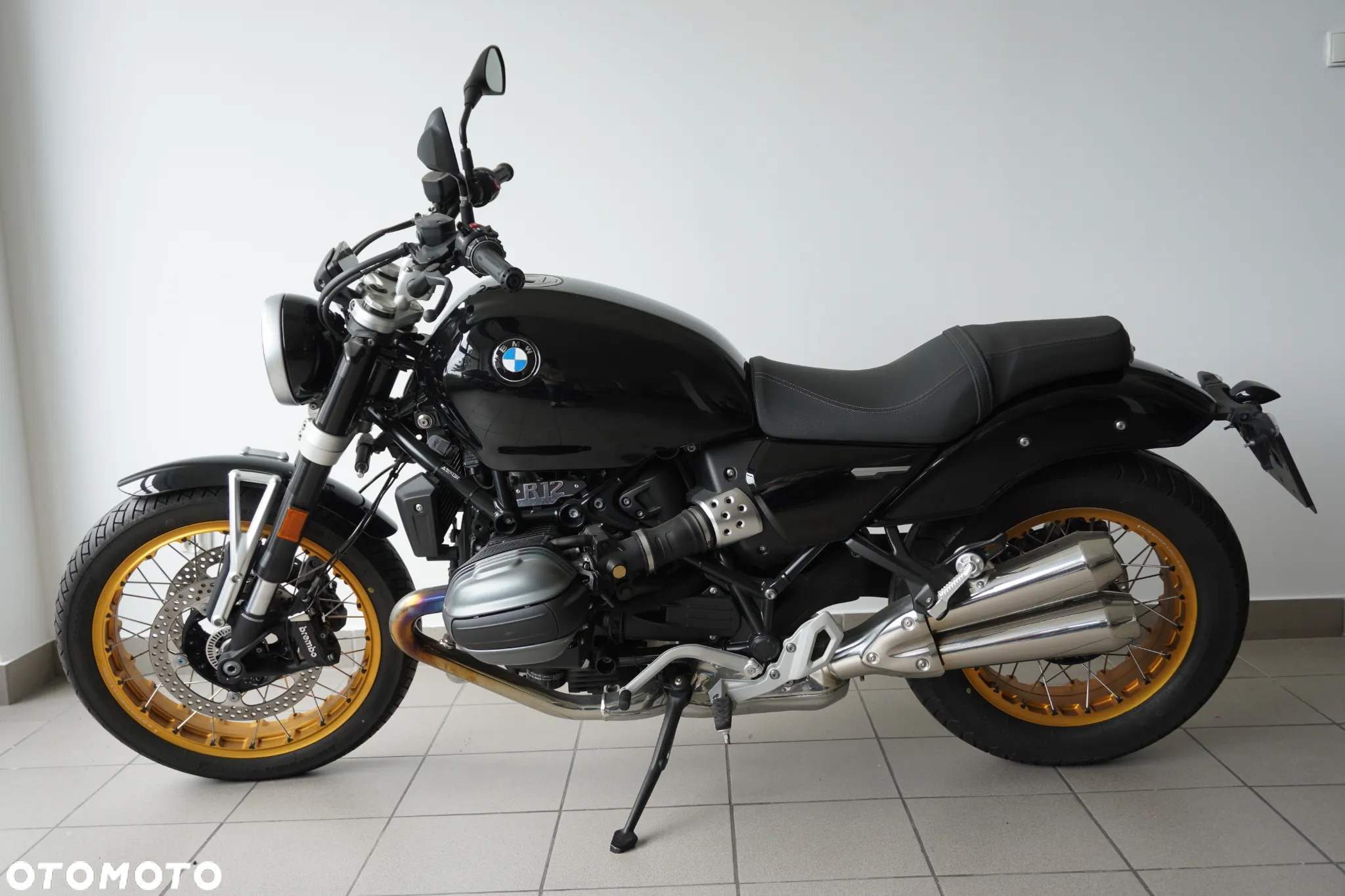 BMW R - 2