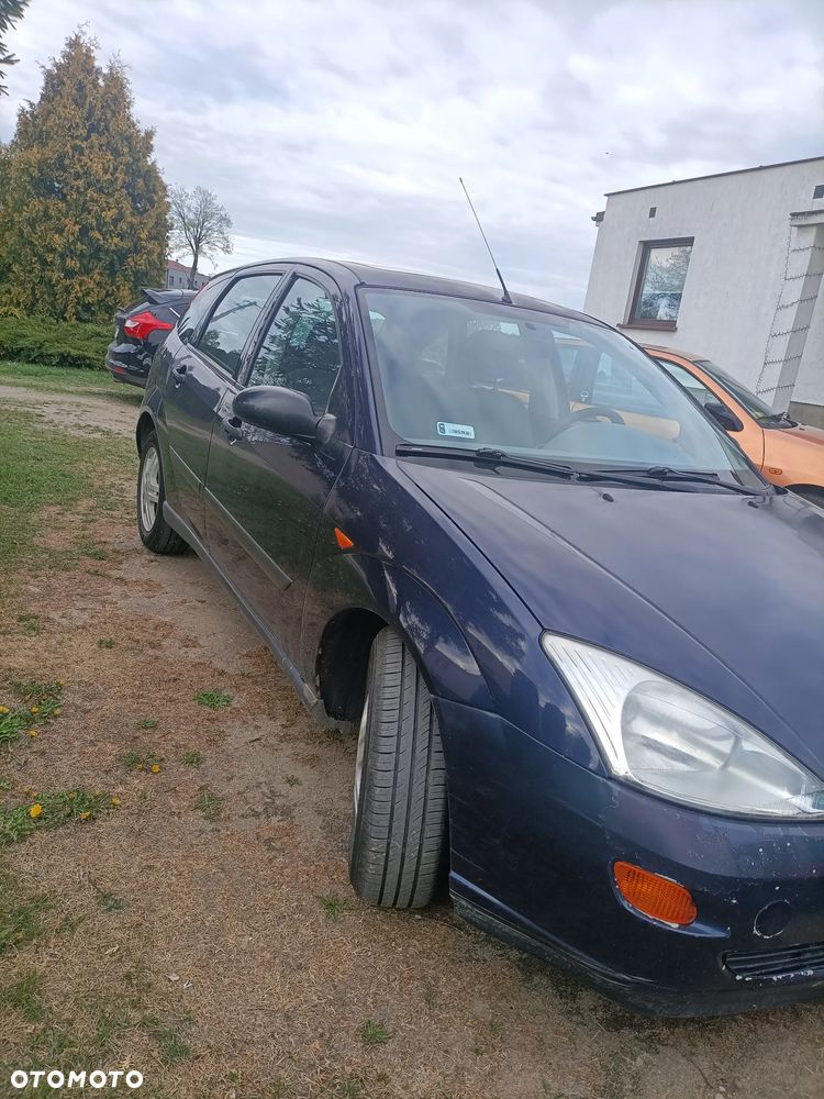 Ford Focus Ambiente - 10