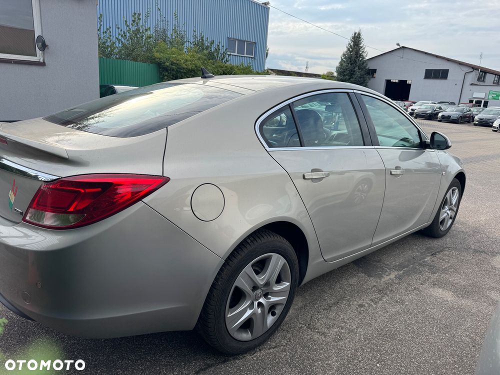 Opel Insignia - 11