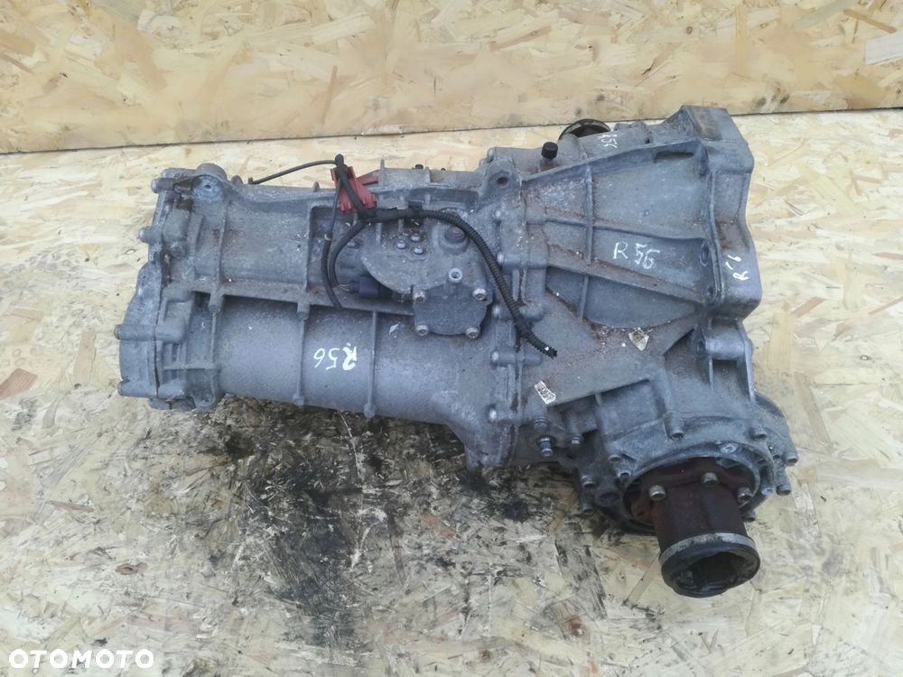 Audi A4 skrzynia biegów LLM Manualna 6-bieg 2.0 Diesel 136KM 2010r CAGB - 4