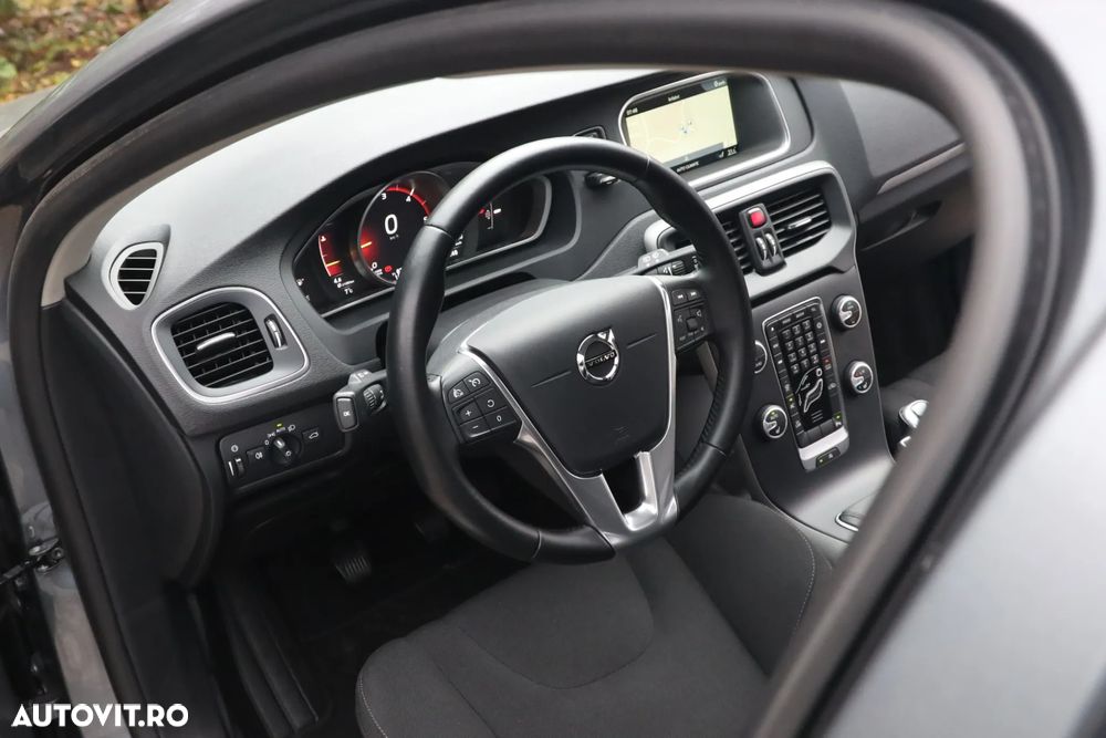 Volvo V40 D2 Kinetic - 5