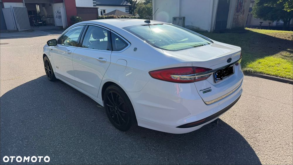 Ford Fusion - 6