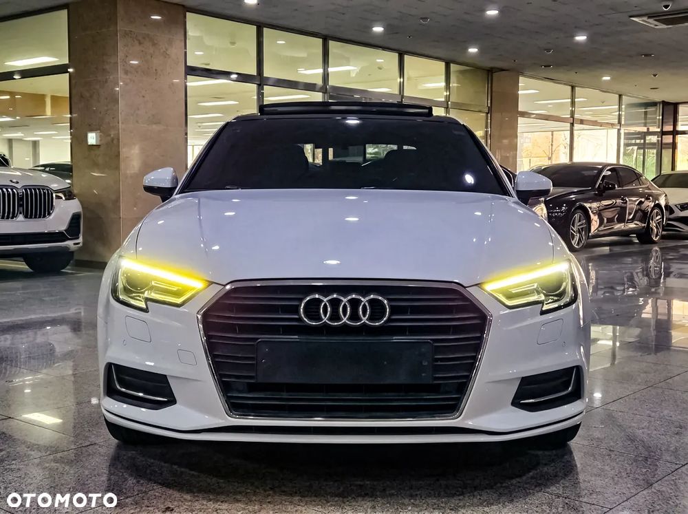 Audi A3 Limousine 40 TFSI quattro S tronic design - 2