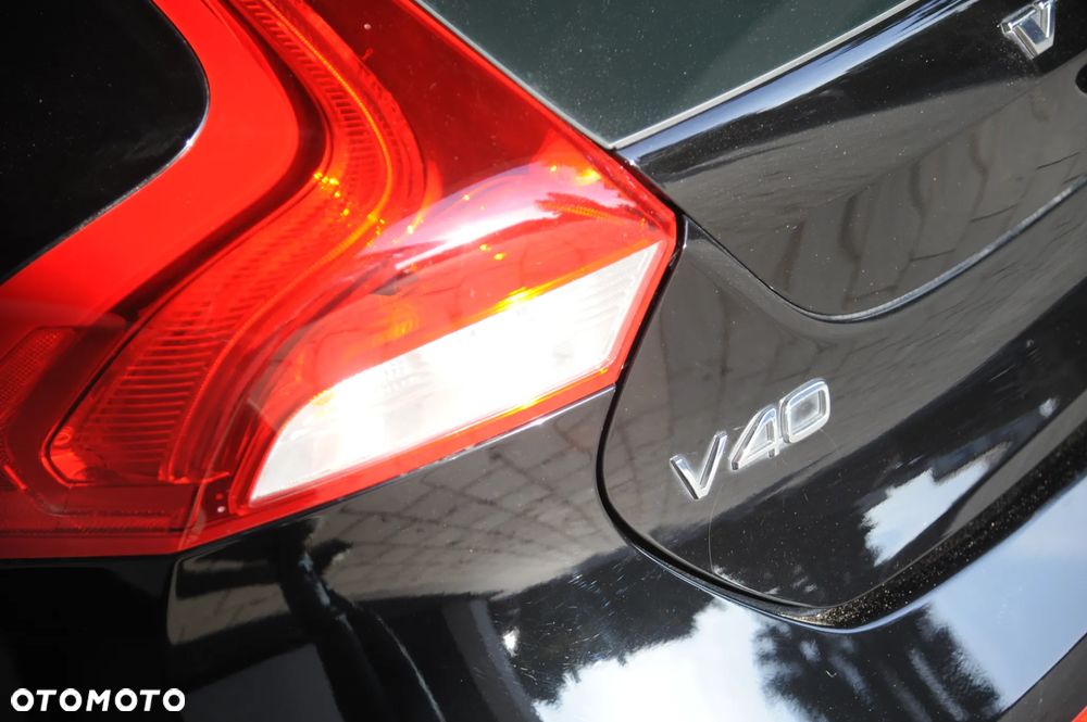 Volvo V40 D3 Momentum - 11