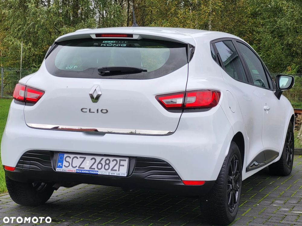 Renault Clio 1.2 16V 75 LIMITED - 8
