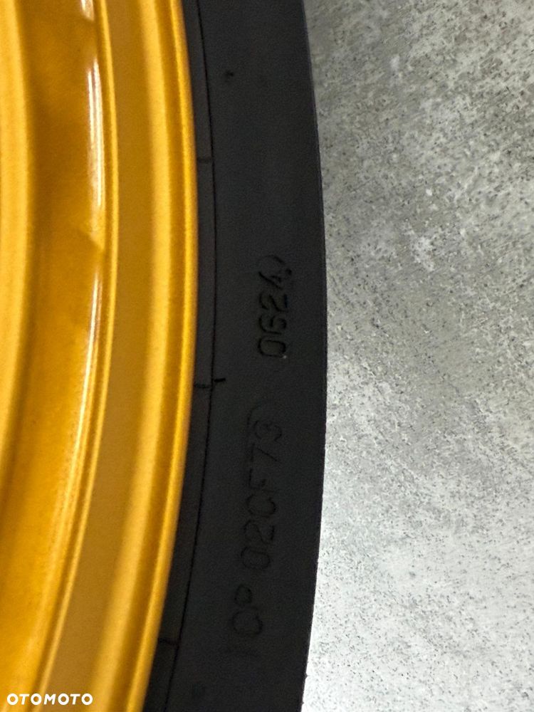 Kawasaki Z 900 RS - 16