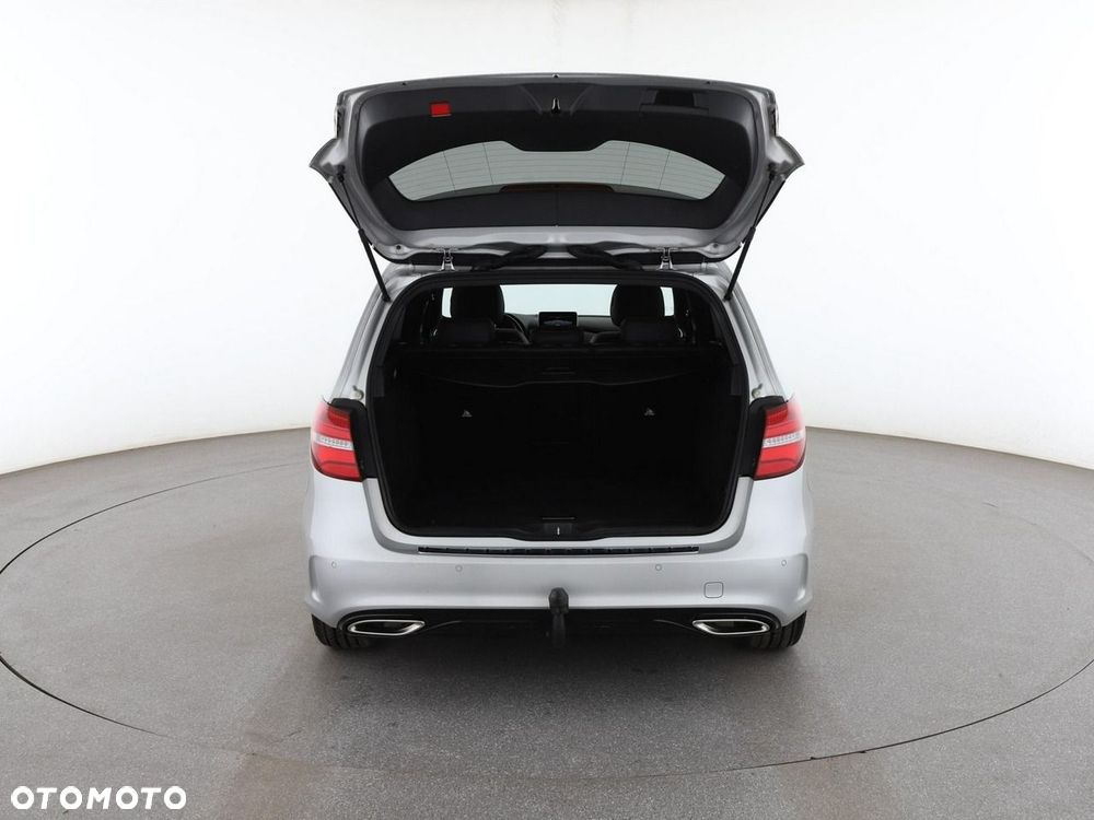 Mercedes-Benz Klasa B 180 (CDI) d 7G-DCT AMG Line - 20