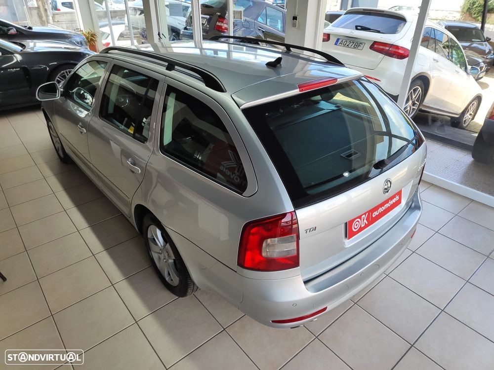 Skoda Octavia Break 2.0 TDI Elegance - 9