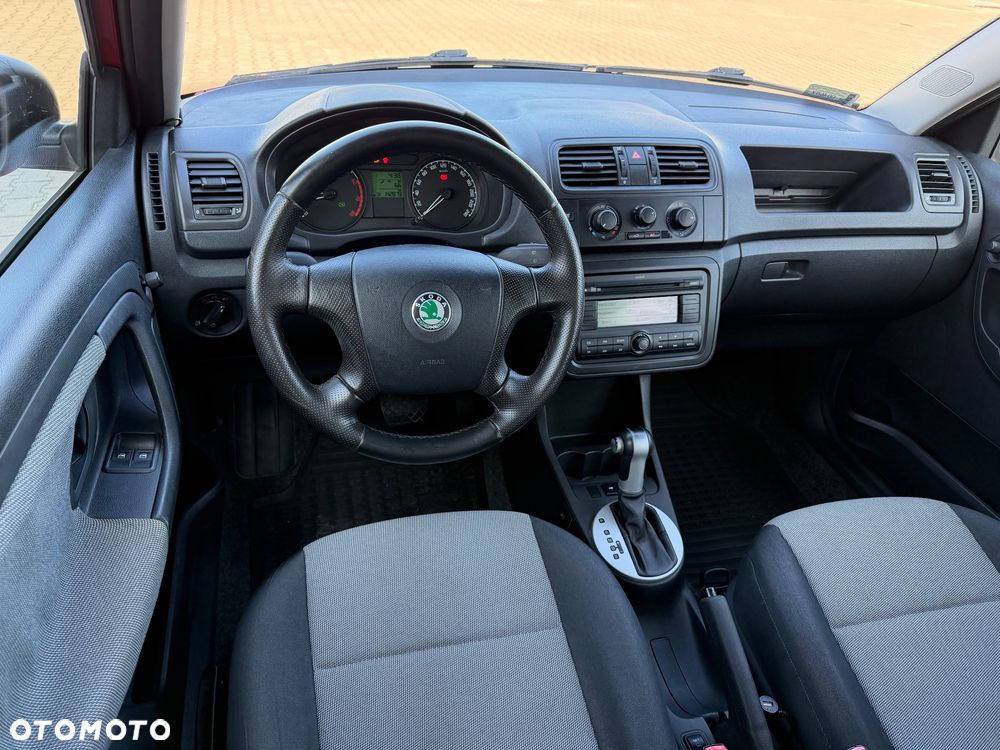 Skoda Fabia 1.6 16V Style - 11