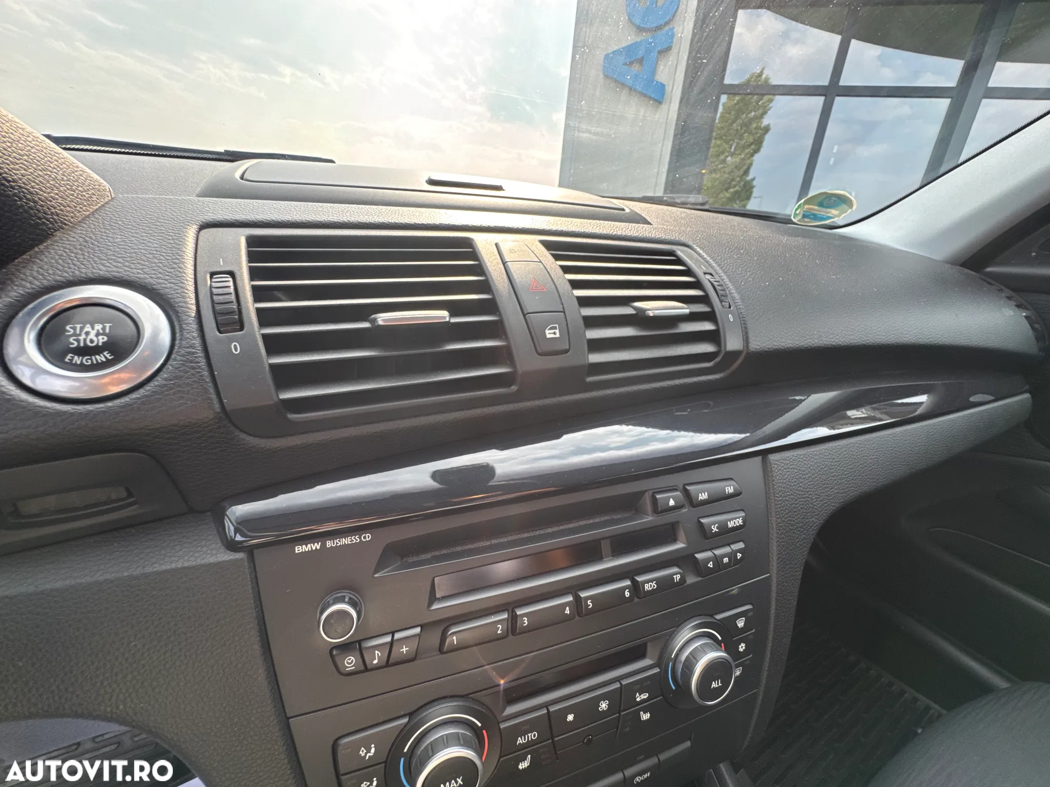 BMW Seria 1 116d - 26