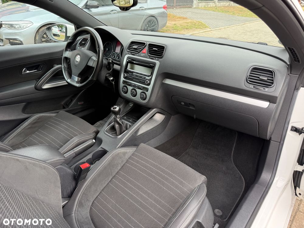 Volkswagen Scirocco 2.0 TDI Blue Motion Technologie Edition - 12
