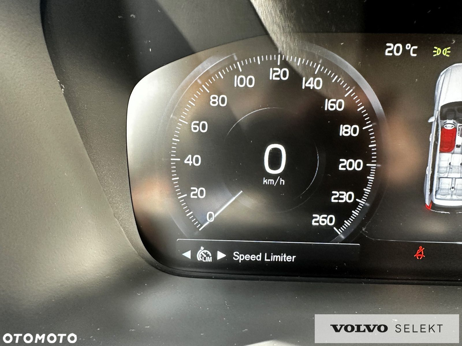 Volvo XC 90 - 30