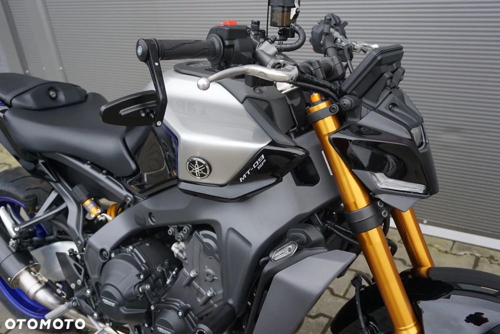 Yamaha MT - 7
